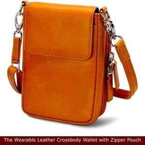 🔥NWT Genuine Leather Crossbody Wallet/Purse 👜